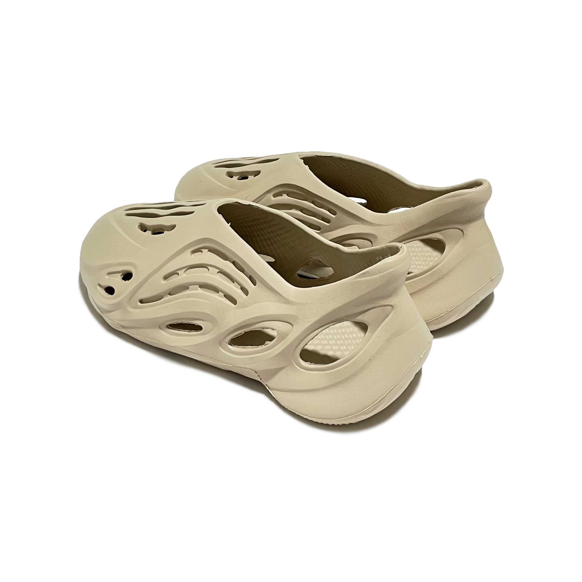 کفش ساحلی مردانه مدل Yeezy کد RS-BR-588