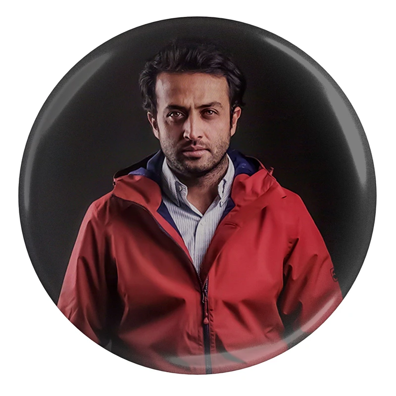 مگنت طرح بازیگر مصطفی زمانی مدل S8802 