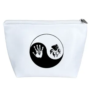 کیف لوازم آرایش دخترانه خندالو مدل حمایت از حیوانات کد 2649