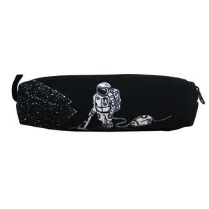 جامدادی مدل فضانورد جاروکش