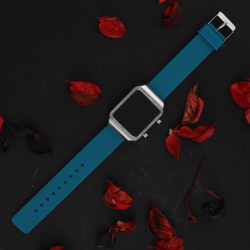 ساعت مچی دیجیتال زنانه مدل بند سیلیکونی نگین دار کد WHW_308