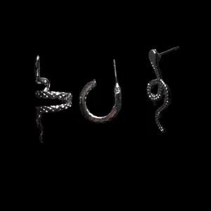 گوشواره زنانه مدل ایر کاف مدل مار مجموعه 3 عددی