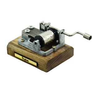 جعبه موزیکال اینو دلا ویتا مدل سوغاتی کد M18WB-S 