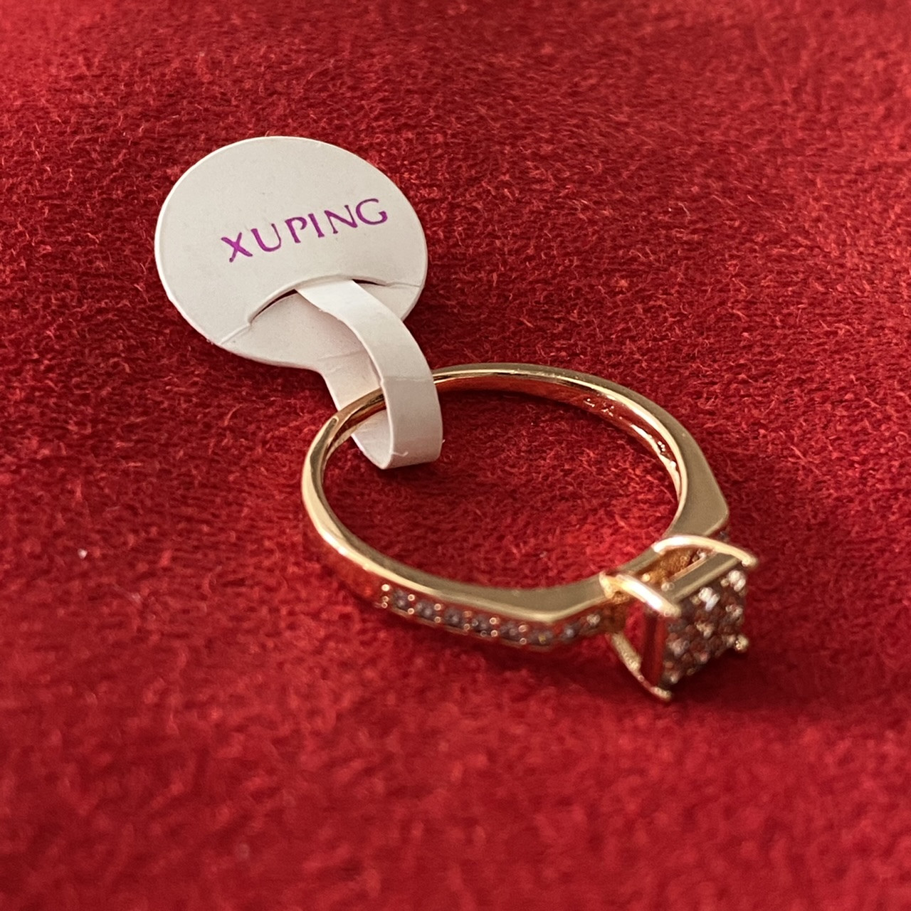 انگشتر زنانه ژوپینگ مدل R.G139