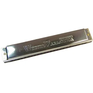 Suzuki Winner W-24 Harmonica