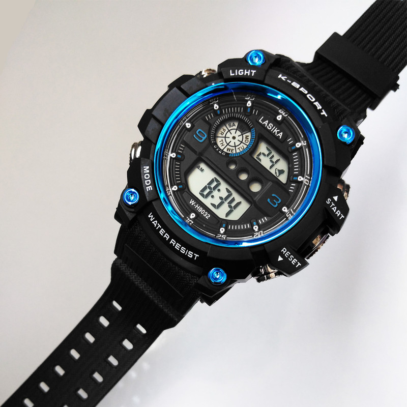 ساعت مچی دیجیتال پسرانه مدل ضدآب اسپرتSPORTچراغدار کرنومتردار باکیفیت کد10