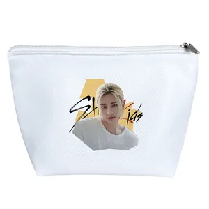 کیف لوازم آرایش دخترانه خندالو مدل هیونجین گروه موسیقی استری کیدز Stray Kids کد 1377