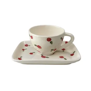 فنجان و نعلبکی مدل گل رز کد ۱۲۴۵