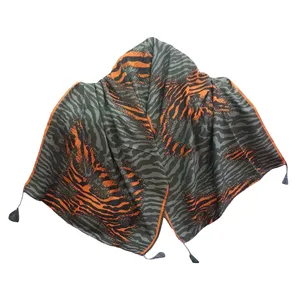 شال زنانه مدل پلنگی کد 4