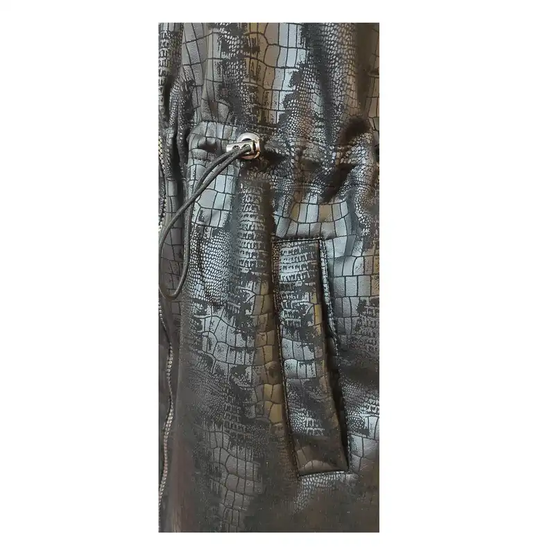 مانتو زنانه آرشیناز مدل چرم پوست ماری طرح نگین دار کد 549