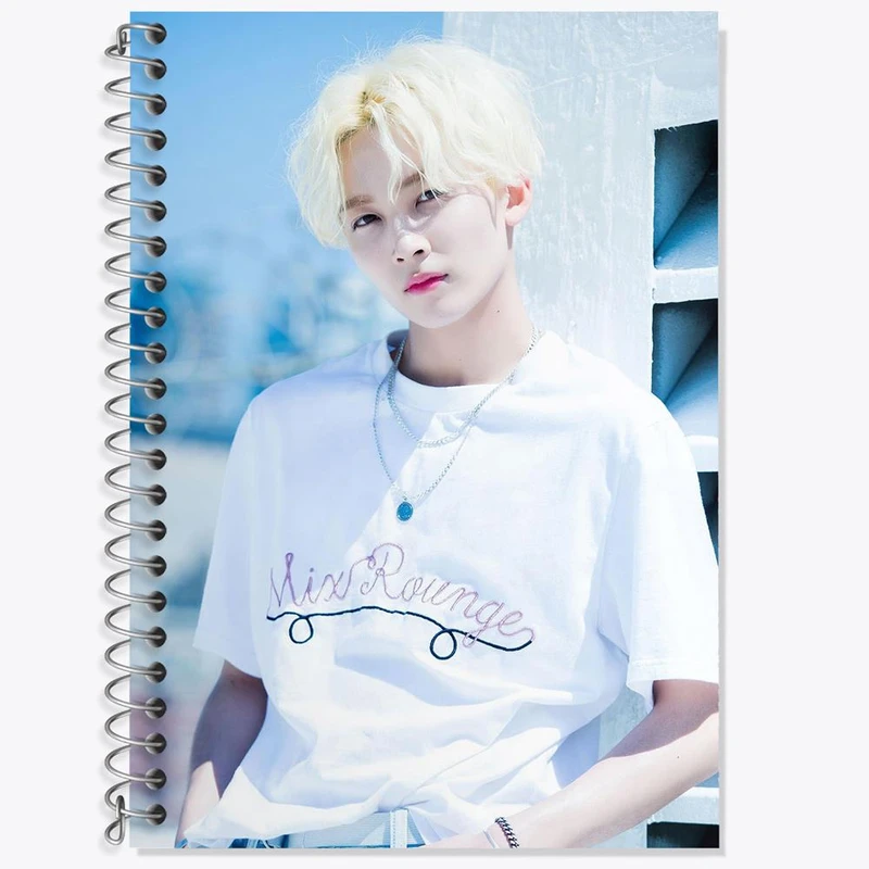 دفتر زبان 50 برگ خندالو مدل دو خط طرح جونگهان گروه سونتین Seventeen کد 21584