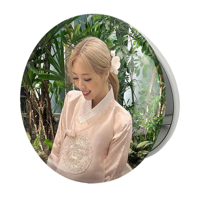 آینه جیبی خندالو طرح یونا گروه ایتزی ITZY مدل تاشو کد 20217 