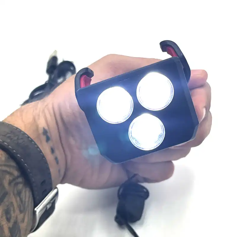 چراغ جلوی دوچرخه مدل هالوژن پاوربانک کد 971