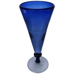 لیوان شیشه ای مدل شیپوری کد 32