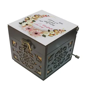 جعبه موزیکال مدل هندلی طرح مهر ماهی جان تولدت مبارک کد m1146