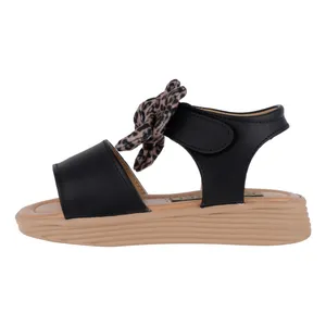 صندل دخترانه کروماکی مدل km551 رنگ مشکی