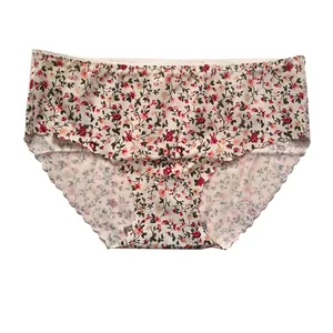 شورت زنانه مدل لیزری گلدار