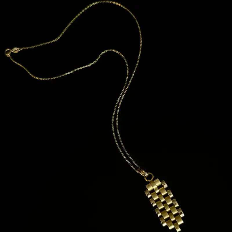 گردنبند طلا 18 عیار زنانه مدل GA013 طرح آویز تاج