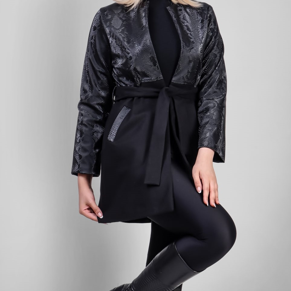 پالتو زنانه بلو اند وایت مدل فوتر و چرم طرح پوست ماری