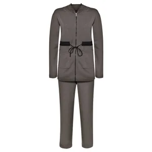 ست سویشرت و شلوار ورزشی زنانه ساروک مدل S&SHZKK012 رنگ قهوه ای