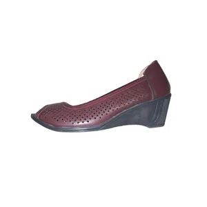 صندل زنانه مدل تابستانی رنگ زرشکی