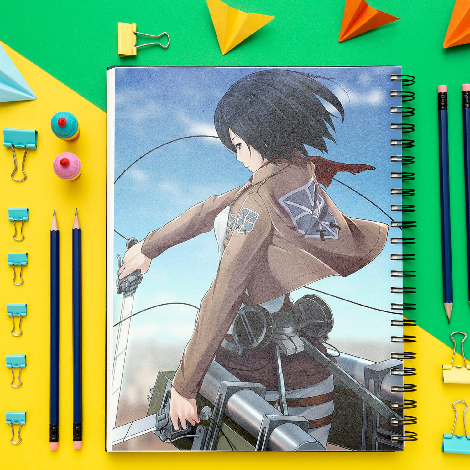 دفتر مشق باژیکان طرح انیمه اتک آن تایتان Attack On Titan کد 20211471 به همراه استیکر لپ تاپ مجموعه 14 عددی