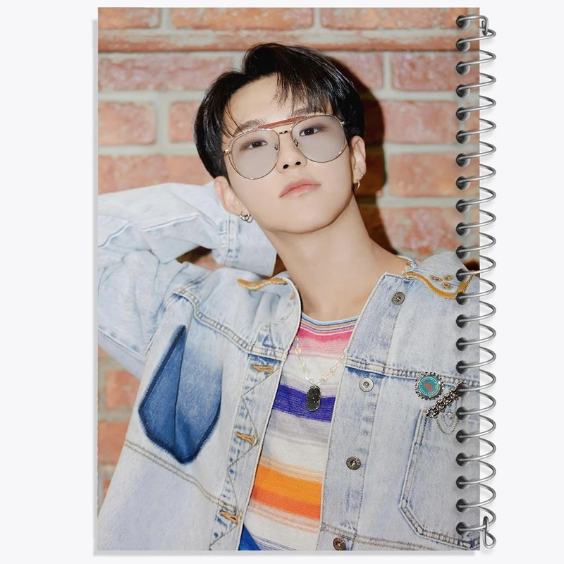 دفتر مشق 50 برگ خندالو مدل هوشی گروه سونتین Seventeen کد 21522