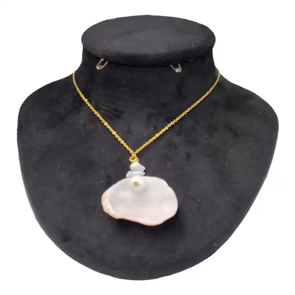 گردنبند زنانه مدل صدف طبیعی مروارید