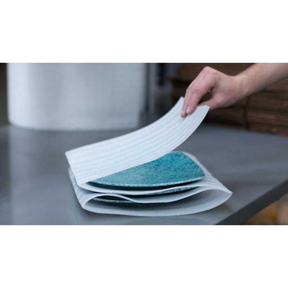 فوم بسته بندی مدل 1 میلی متری رول 5 متری