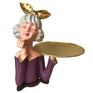 مجسمه هوم لاکس مدل دختر سینی فلزی به دست