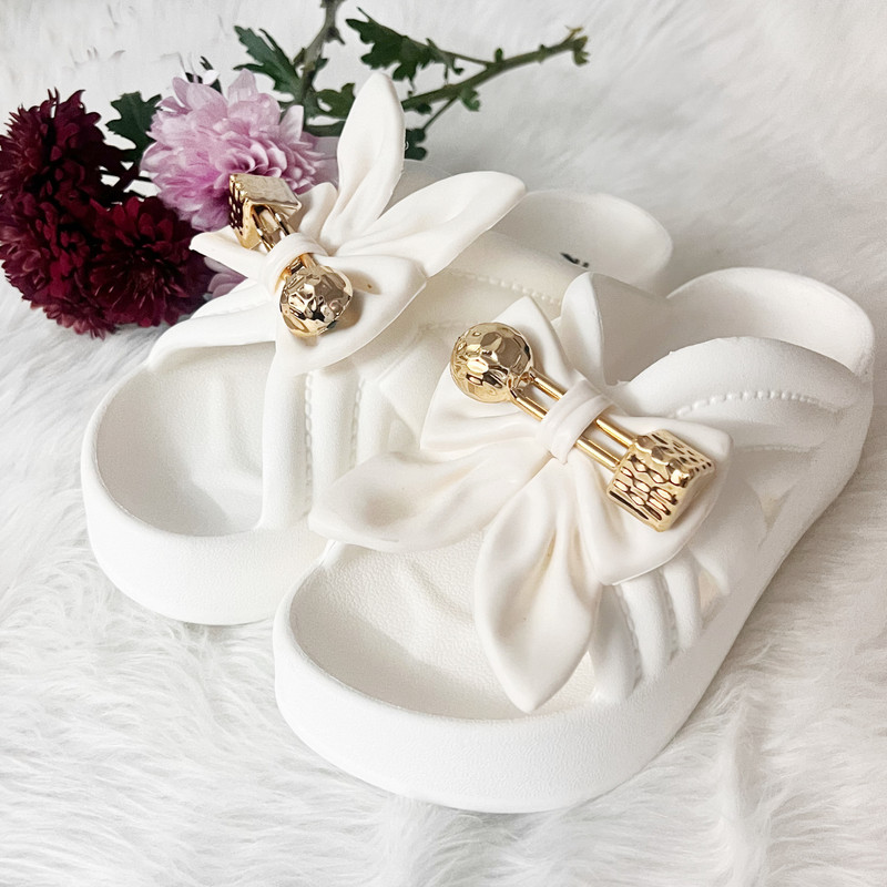 دمپایی زنانه پاپا مدل آیناز کد 222