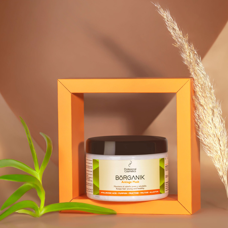 ماسک مو آبرسان و تغذیه کننده پروفشنال کازمتیکز مدل Borganic حجم ۳۰۰ میلی‌لیتر