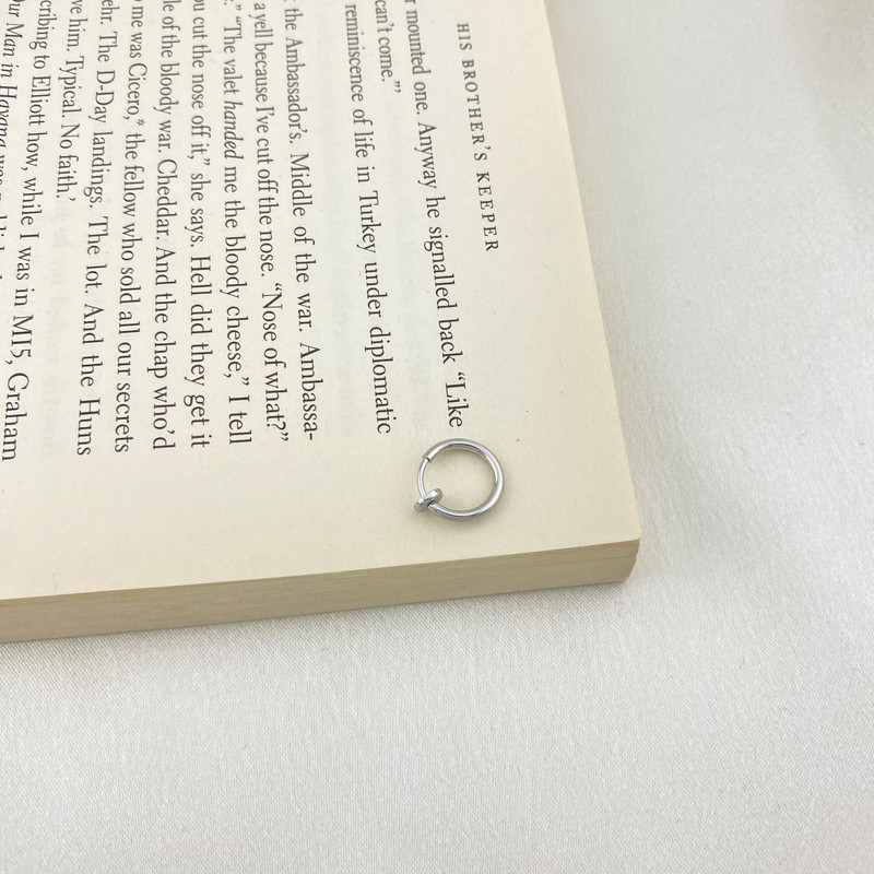 پیرسینگ گوش زنانه مدل حلقه بدون سوراخ کد P4495