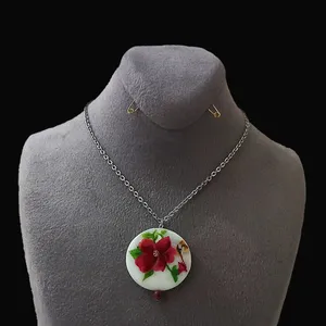 گردنبند دست ساز زنانه مدل گل و مرغ
