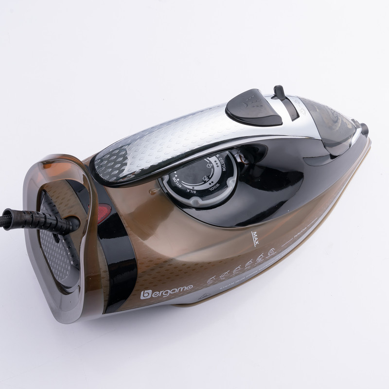 اتو بخار برگامو مدل BG-SI1174SCB