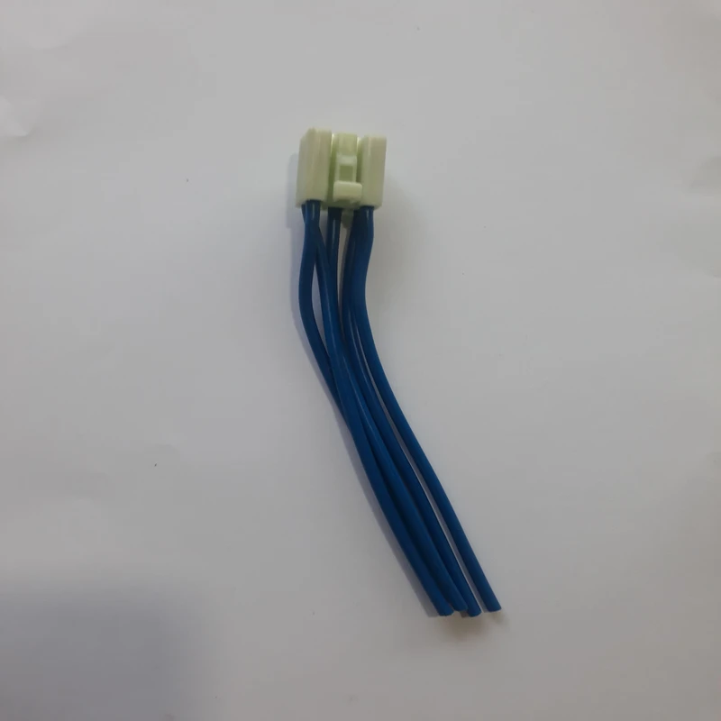 سوکت کلید شیشه بالابر راست کدT9028 مناسب برای پراید