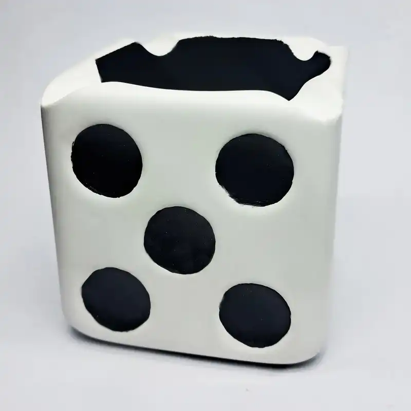 زیرسیگاری مدل تاس کد P.21.12.1