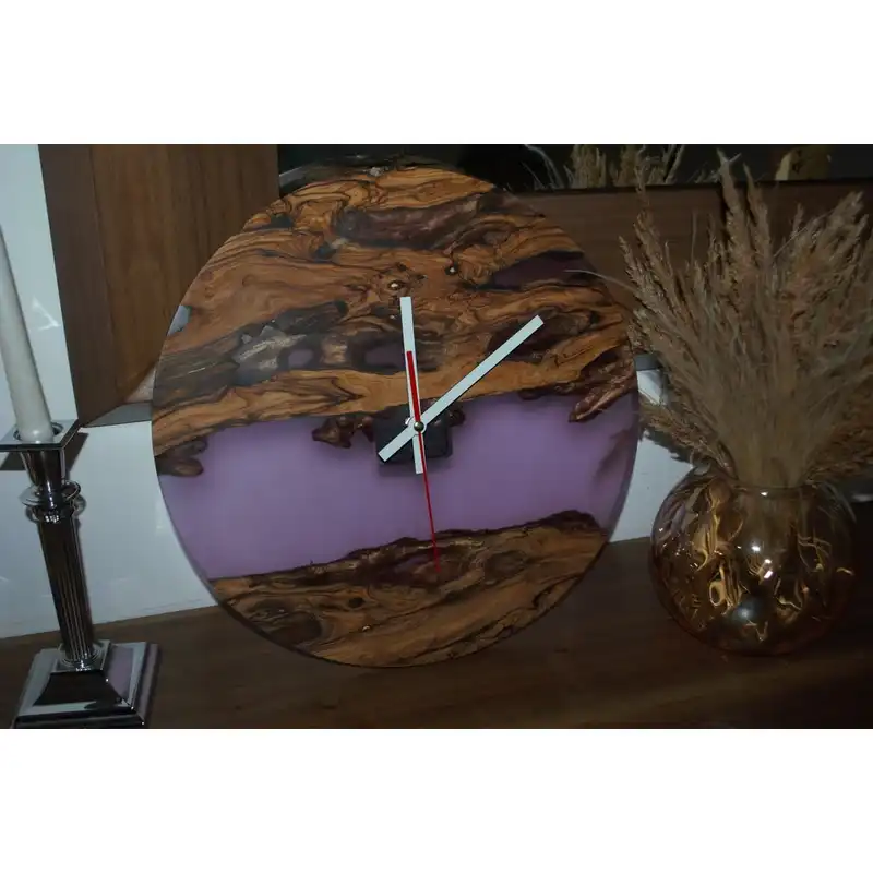 ساعت دیواری چوبی رزینی مدل دستساز smilenow