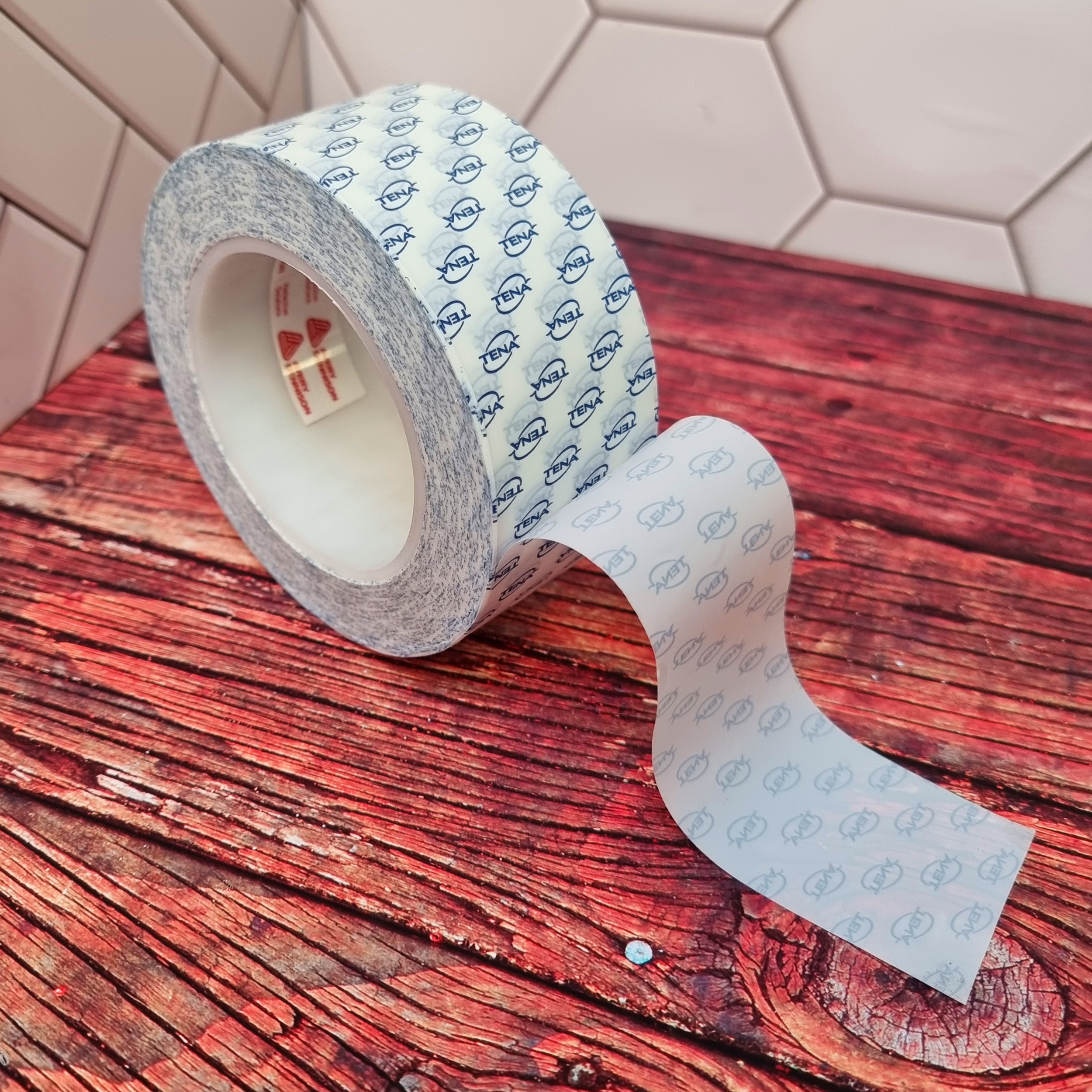 چسب نواری پی وی سی تنا مدل Tena-5cm30mعرض 5 سانتی متر چسب نواری پی وی سی تنا مدل Tena-5cm30mعرض 5 سانتی متر