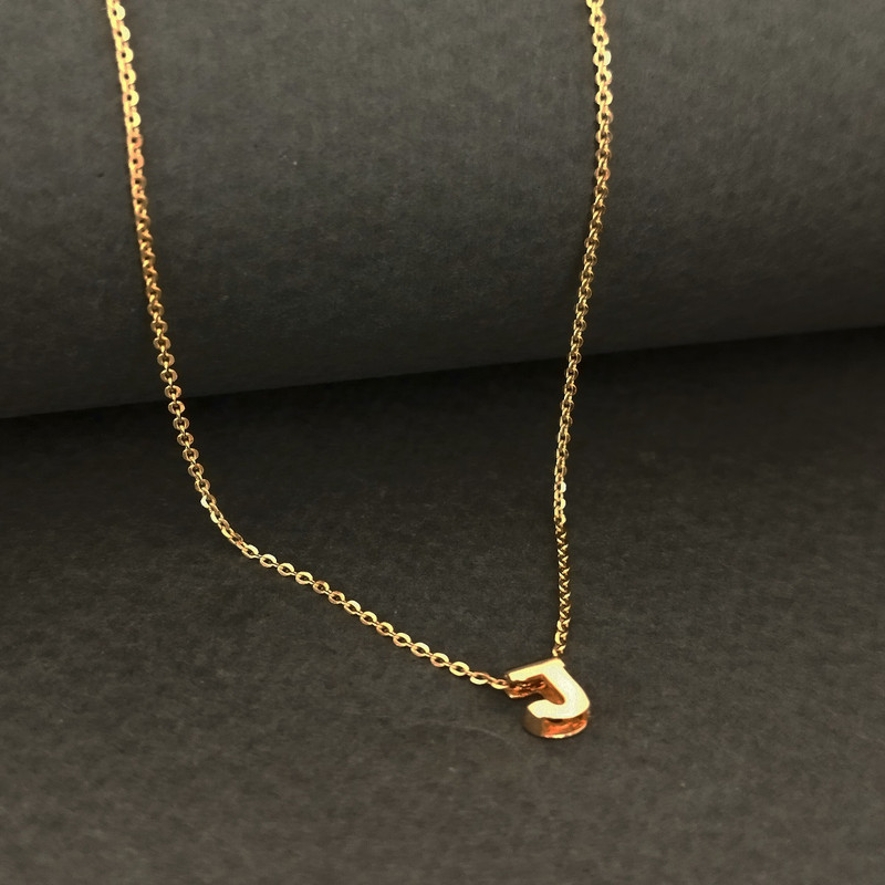 گردنبند طلا 18 عیار زنانه گنجینه هنر خوش نشین مدل سه بعدی طرح J گردنبند طلا 18 عیار زنانه گنجینه هنر خوش نشین مدل سه بعدی طرح J