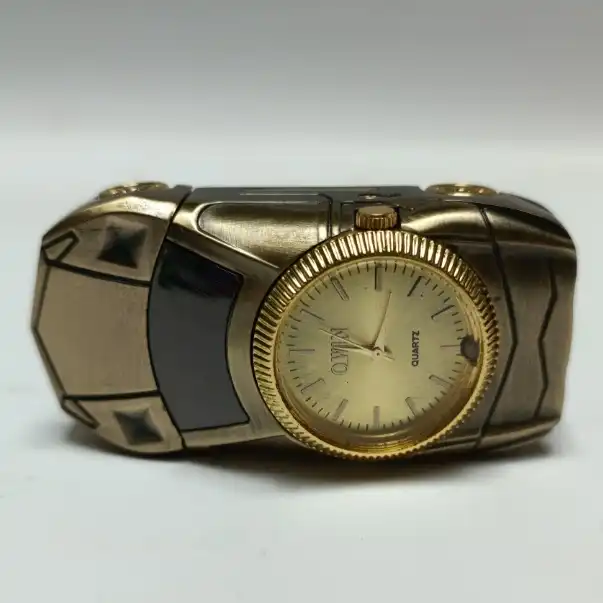 فندک مدل ماشین ساعت دار