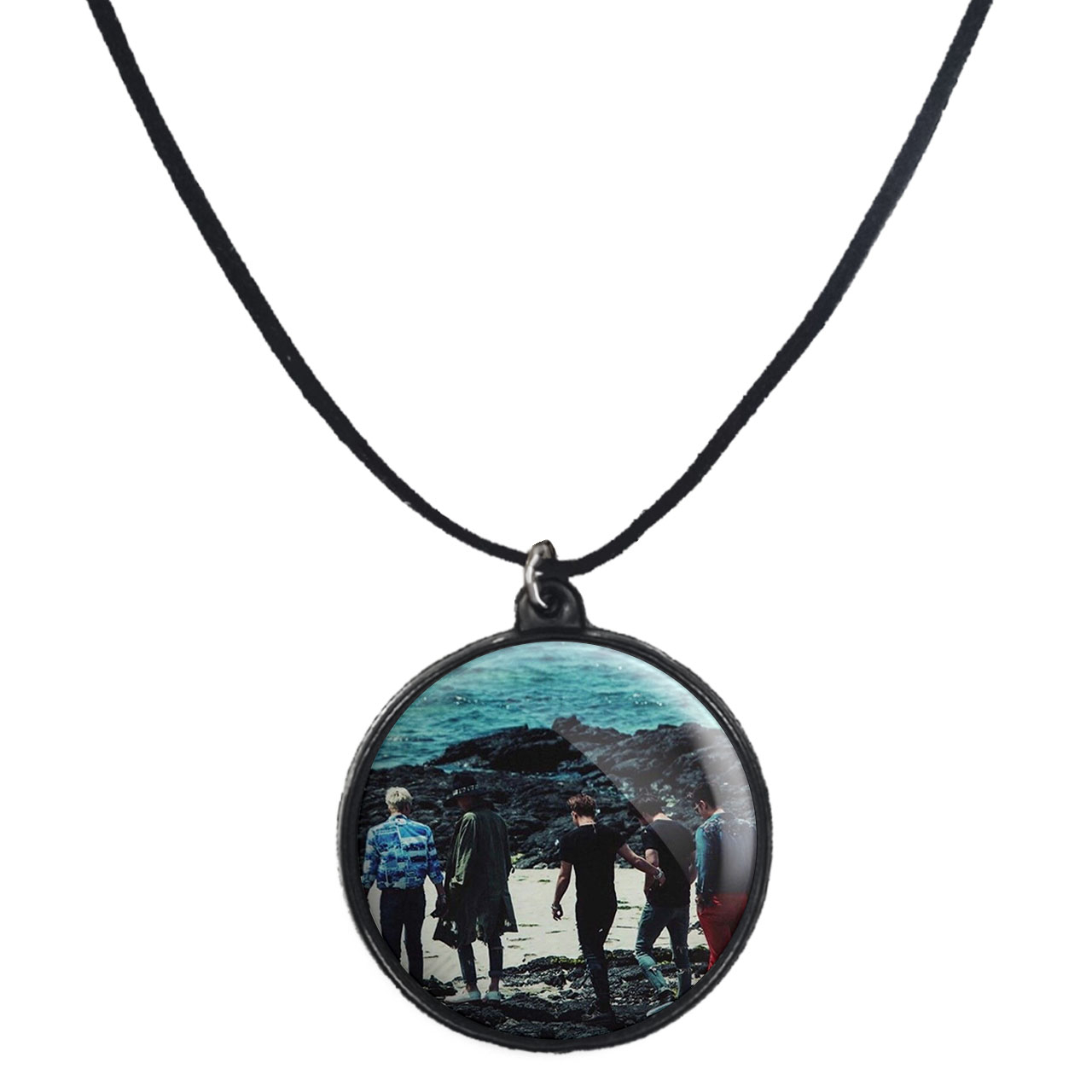 گردنبند پرمانه طرح گروه موسیقی بیگ بنگ کد pmb.15226 مدل دو طرفه