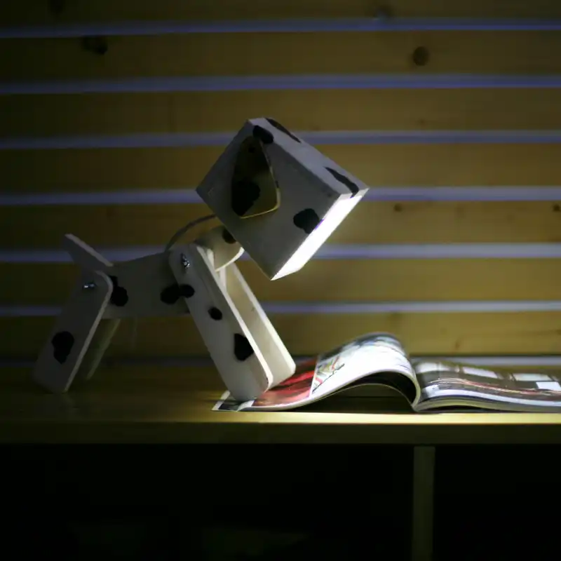 چراغ مطالعه مدل سگ