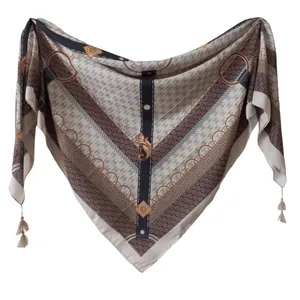 روسری زنانه شانل مدل نخی کمربندی منگوله دار