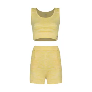 ست تاپ و شلوارک ورزشی زنانه پاتیک مدل کلاسیک 18836