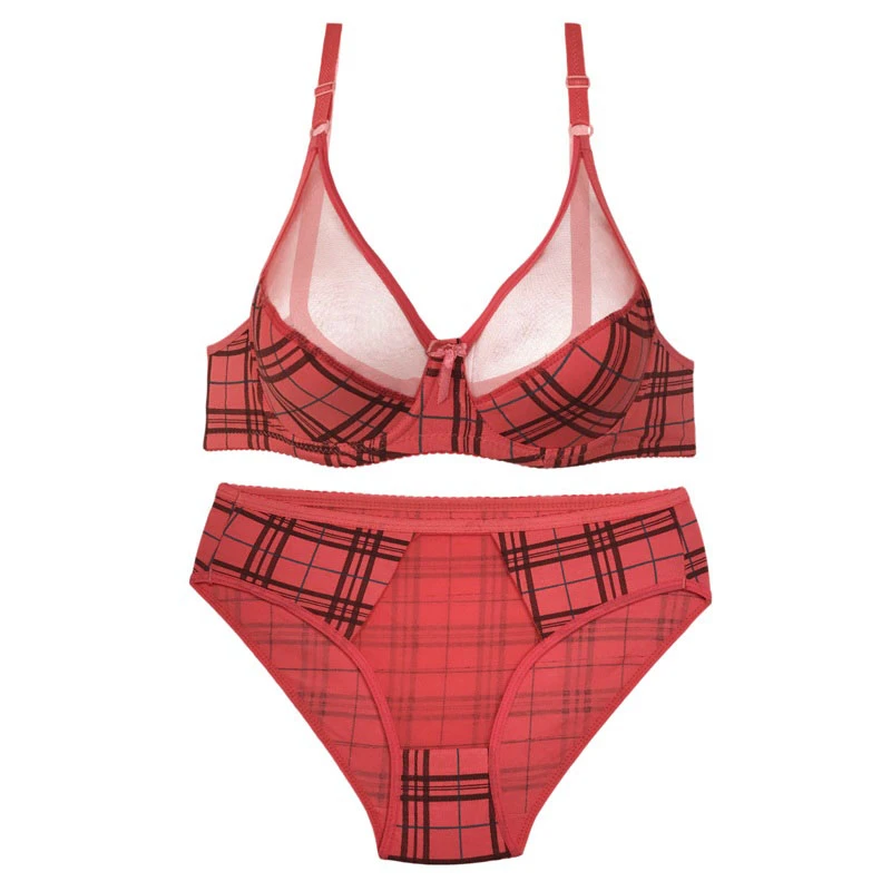 ست شورت و سوتین زنانه شارمین مدل نخی لاکرا