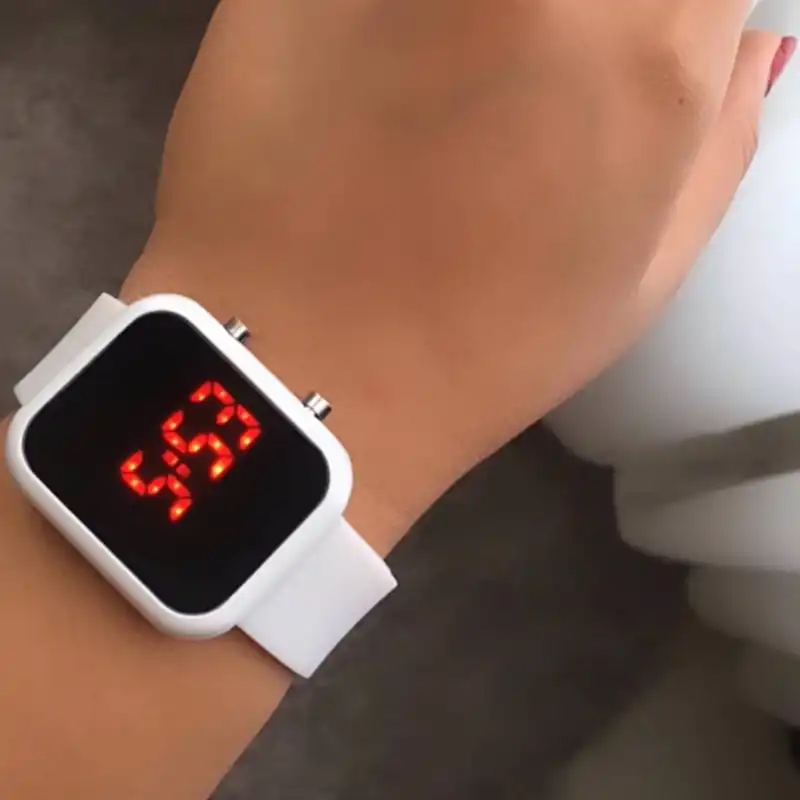 ساعت مچی دیجیتال مدل sfd