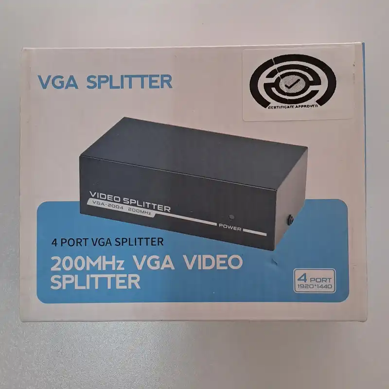 اسپلیتر 4 پورت VGA مدل  VGA-2004