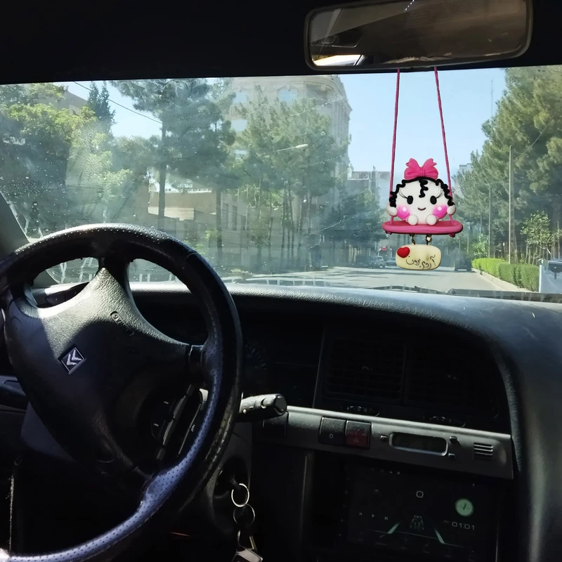 عکس شماره 2 : آویز تزئینی خودرو مدل pnk clod