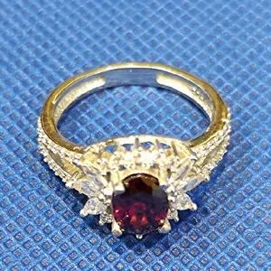 انگشتر نقره زنانه مدل سنگ یاقوت کد 7676